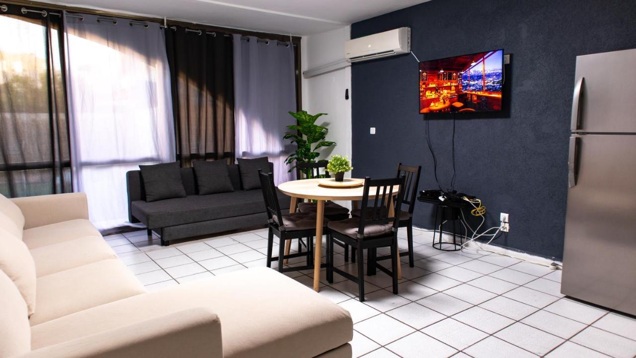 شقة إيلات  في Grey House المظهر الخارجي الصورة