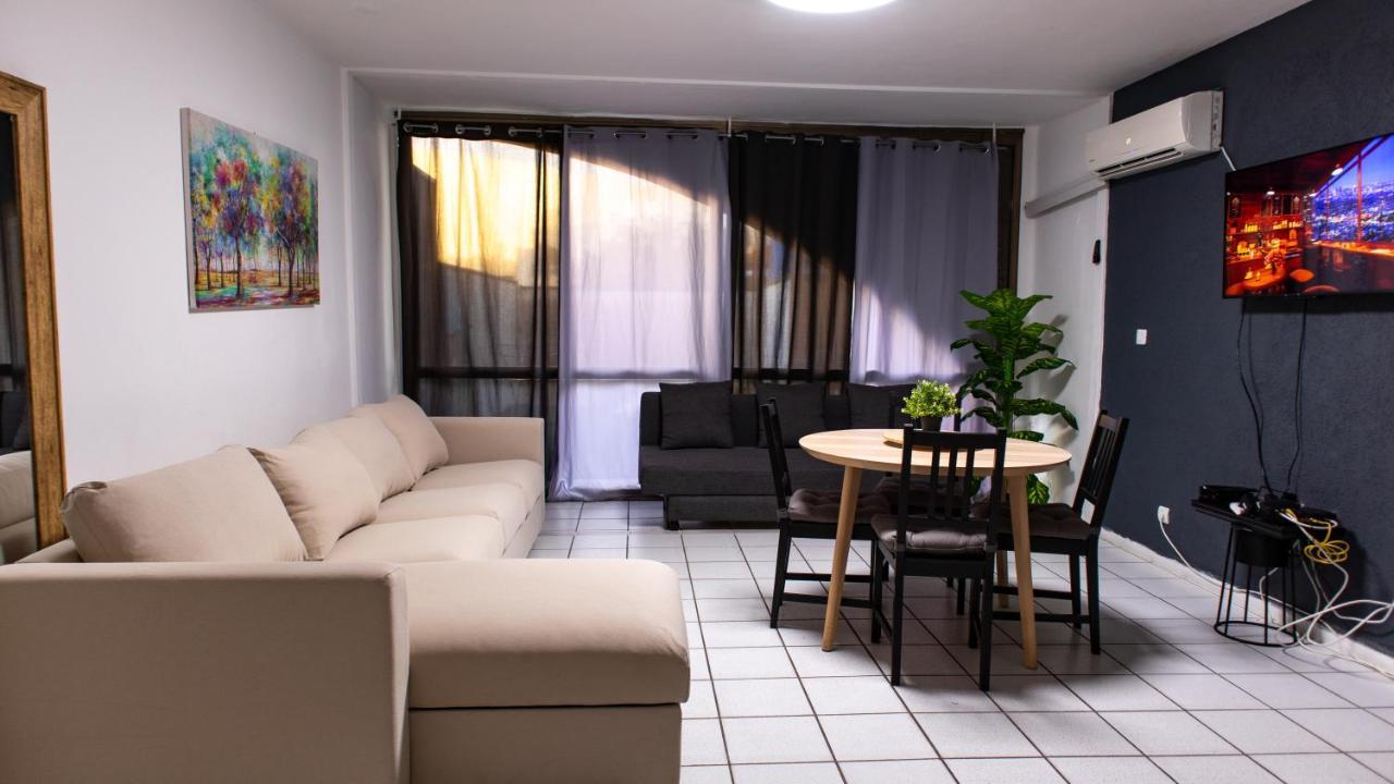 شقة إيلات  في Grey House المظهر الخارجي الصورة