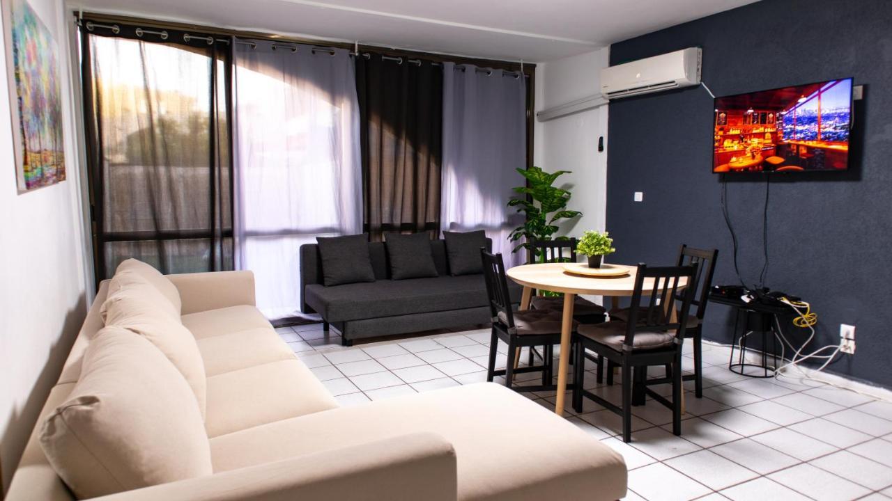 شقة إيلات  في Grey House المظهر الخارجي الصورة